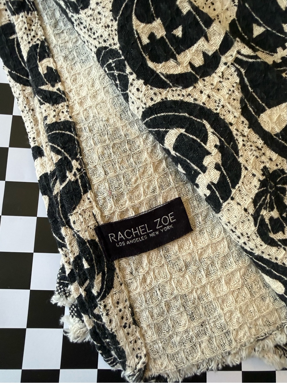 Rachel Zoe Black and Cream Halloween Hand Towels - Picture 2 of 3